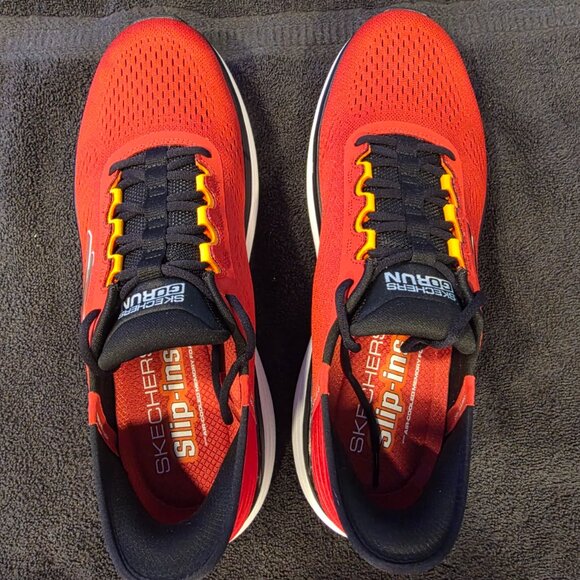 Skechers Max Cushioning Suspension - Linear Focus - Picture 3 of 6